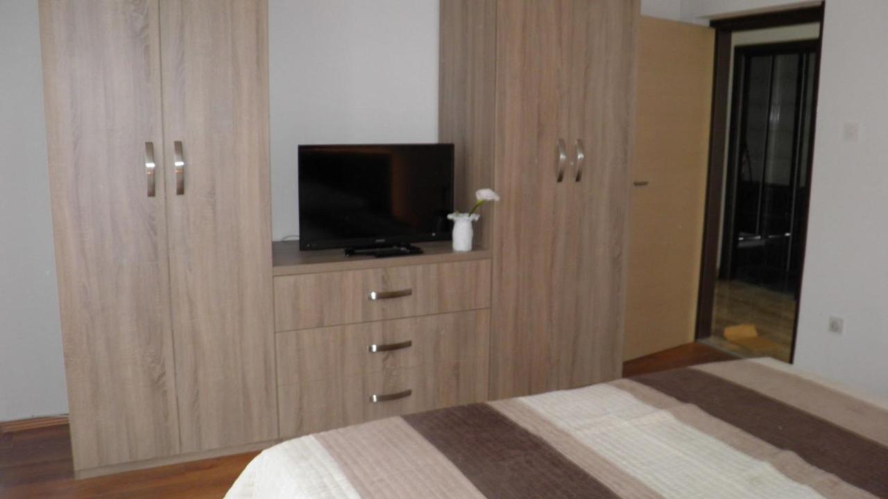 Apartmani S Dvije Spavace Sobe 4 Osobe Селце Экстерьер фото